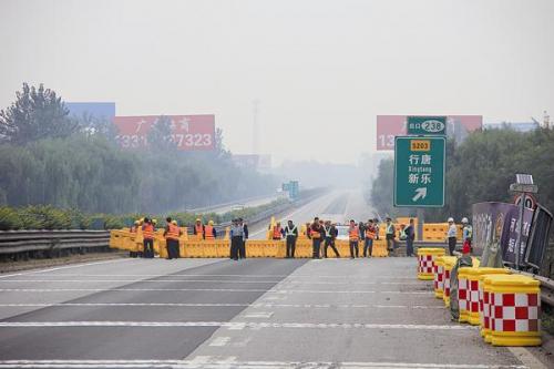 市政护栏厂家和京石高速公路合作