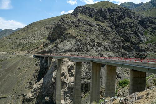 市政护栏厂家和天山公路合作项目